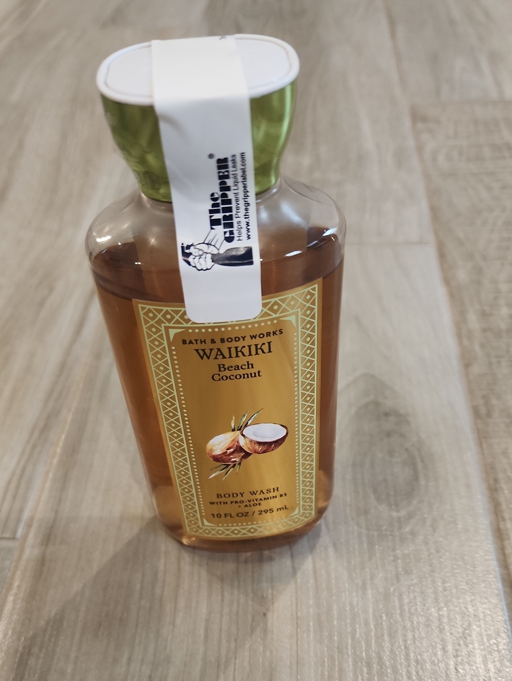 NWT Bath & Body Works Waikiki Coconut Body Wash